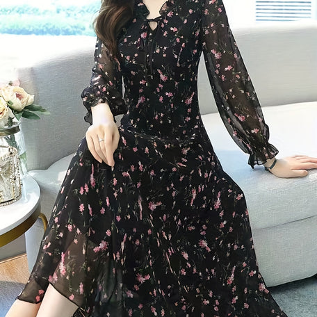 Elegant Ditsy Floral Midi Dress – V-Neck & Lantern Sleeves