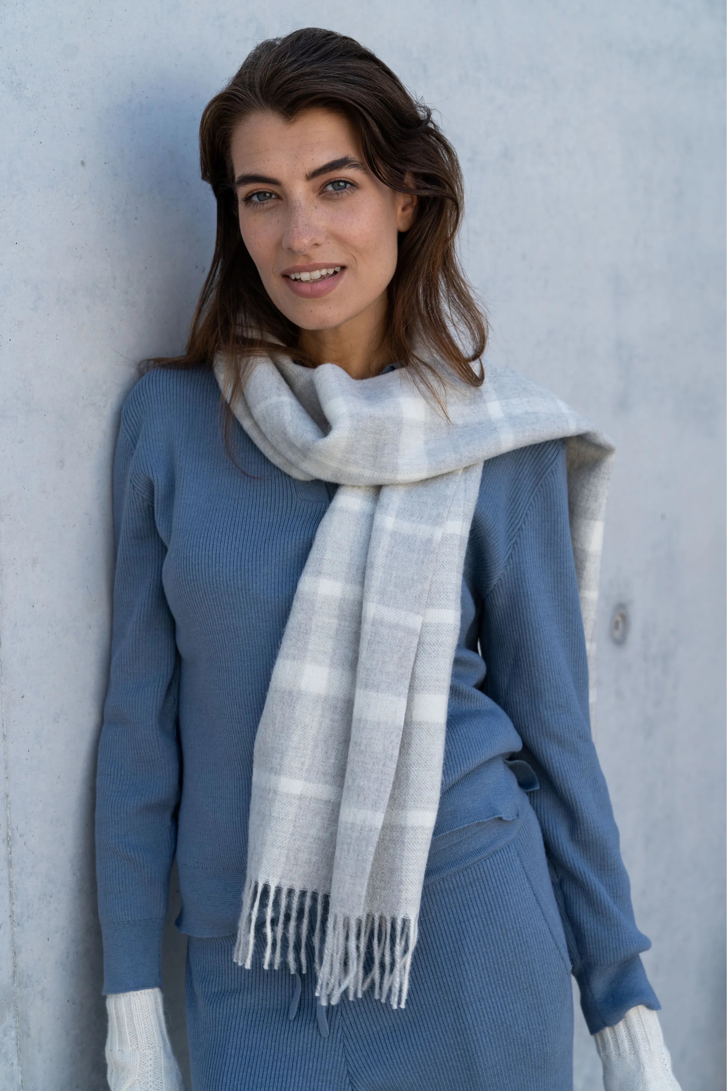 Alpaca Plaid Scarf – Undyed Natural Fibres, Brushed Finish