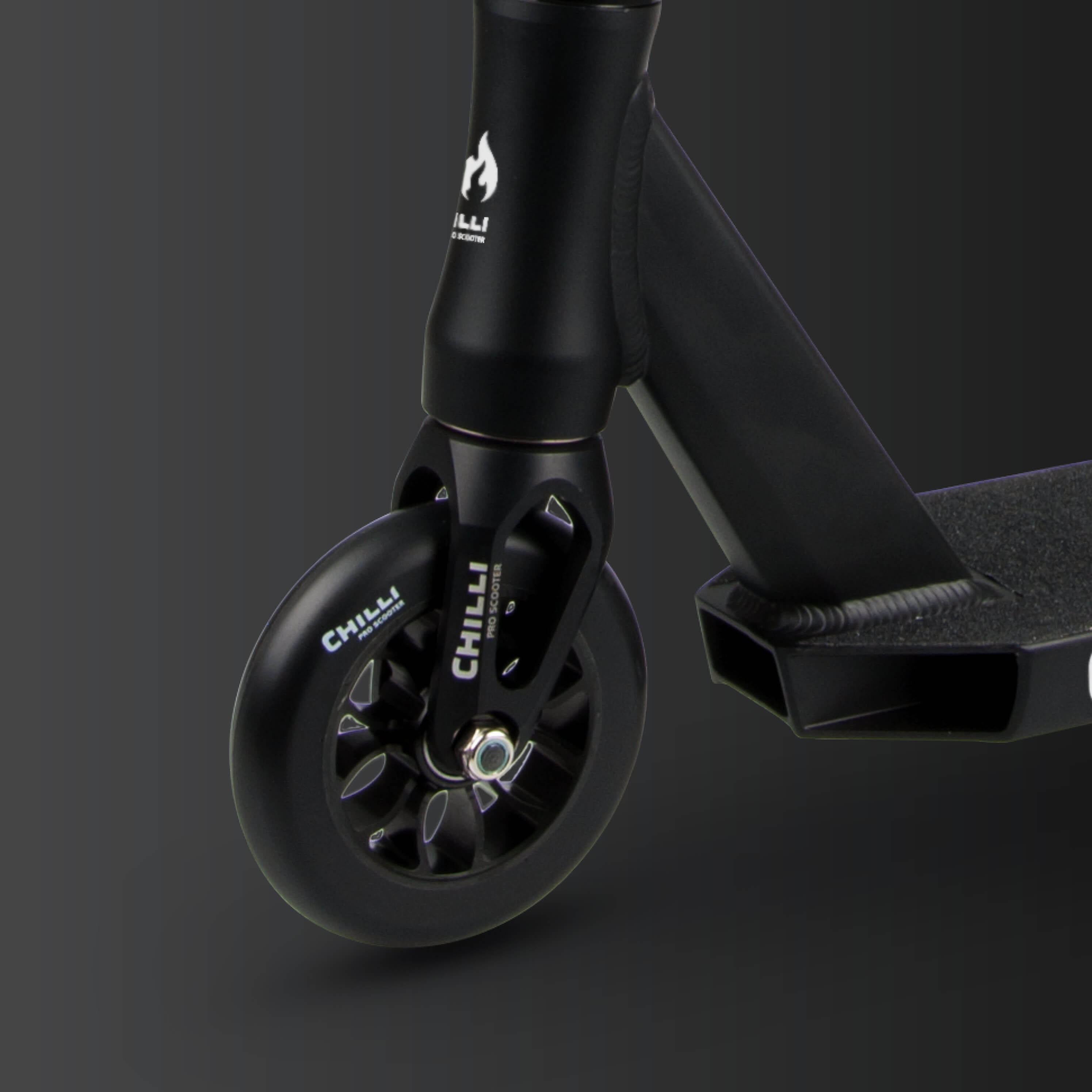 Chilli Reaper Stunt Scooter – Grim All Black, Ages 8–12