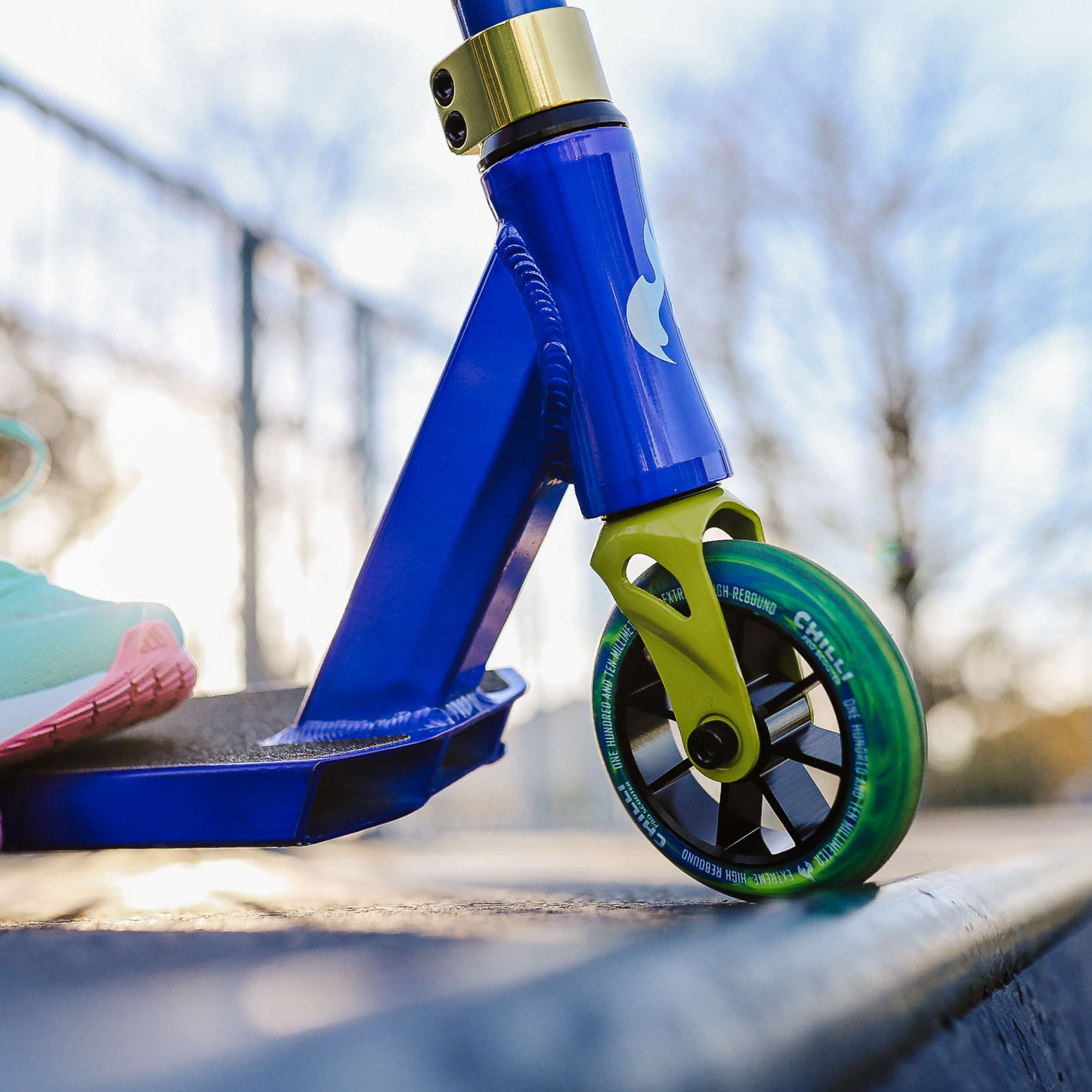 Chilli Base Jumpstart Stunt Scooter – Blue/Yellow, Ages 5–9
