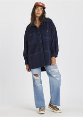 Sisstrevolution Women's Misha Oversized Overshirt, Wool Blend