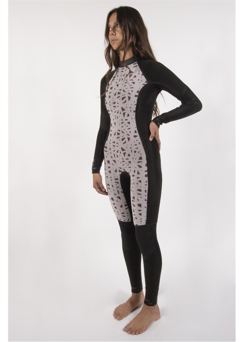 Sisstrevolution Women's 7 Seas 5/4mm Chest Zip Wetsuit, Full Suit