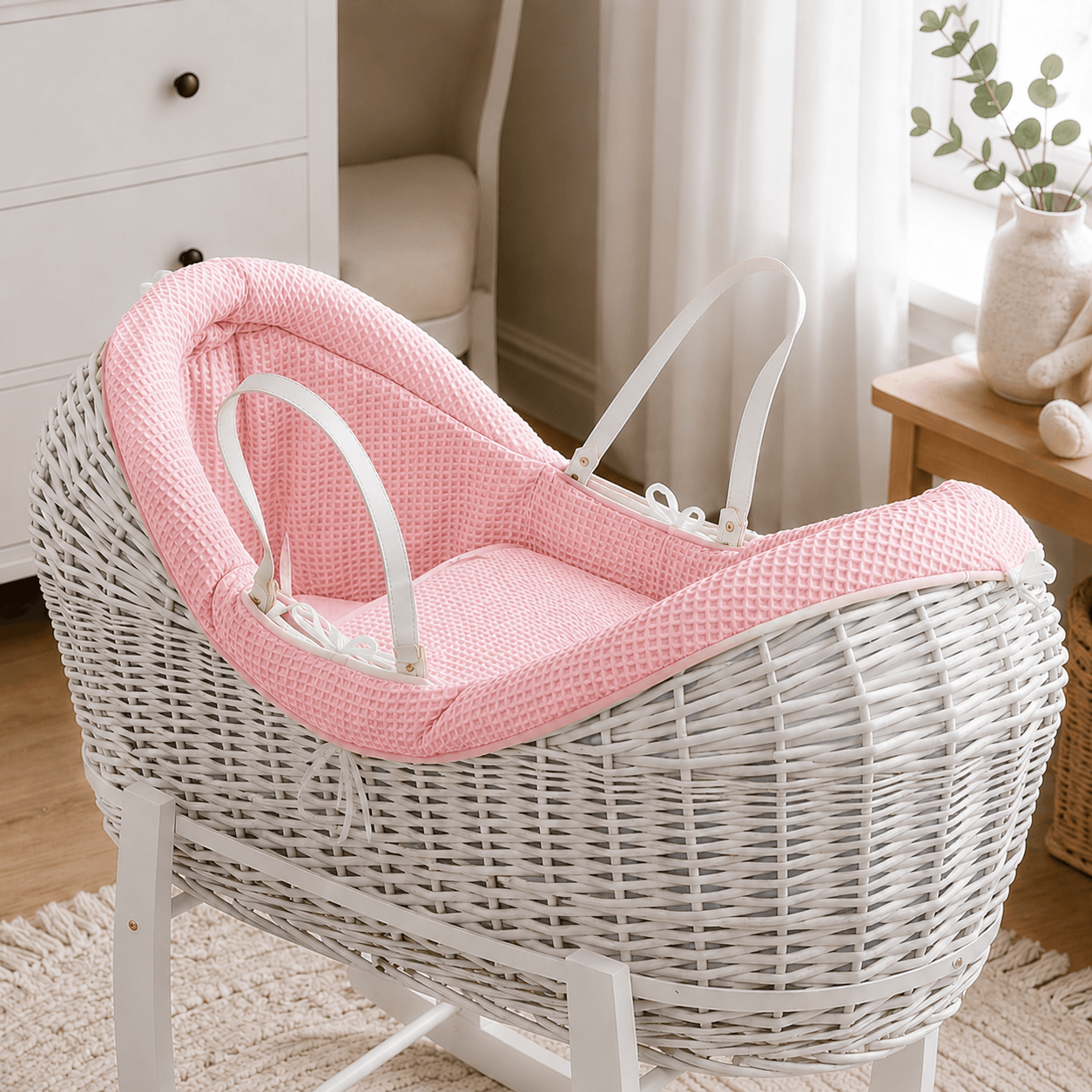 Wicker Deluxe Pod Moses Basket with Stand – Newborn Basket