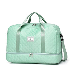 AeroLite Travel Duffel – Lightweight Weekender & Gym Bag