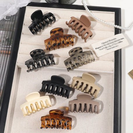 Wild Elegance Hair Claw Set