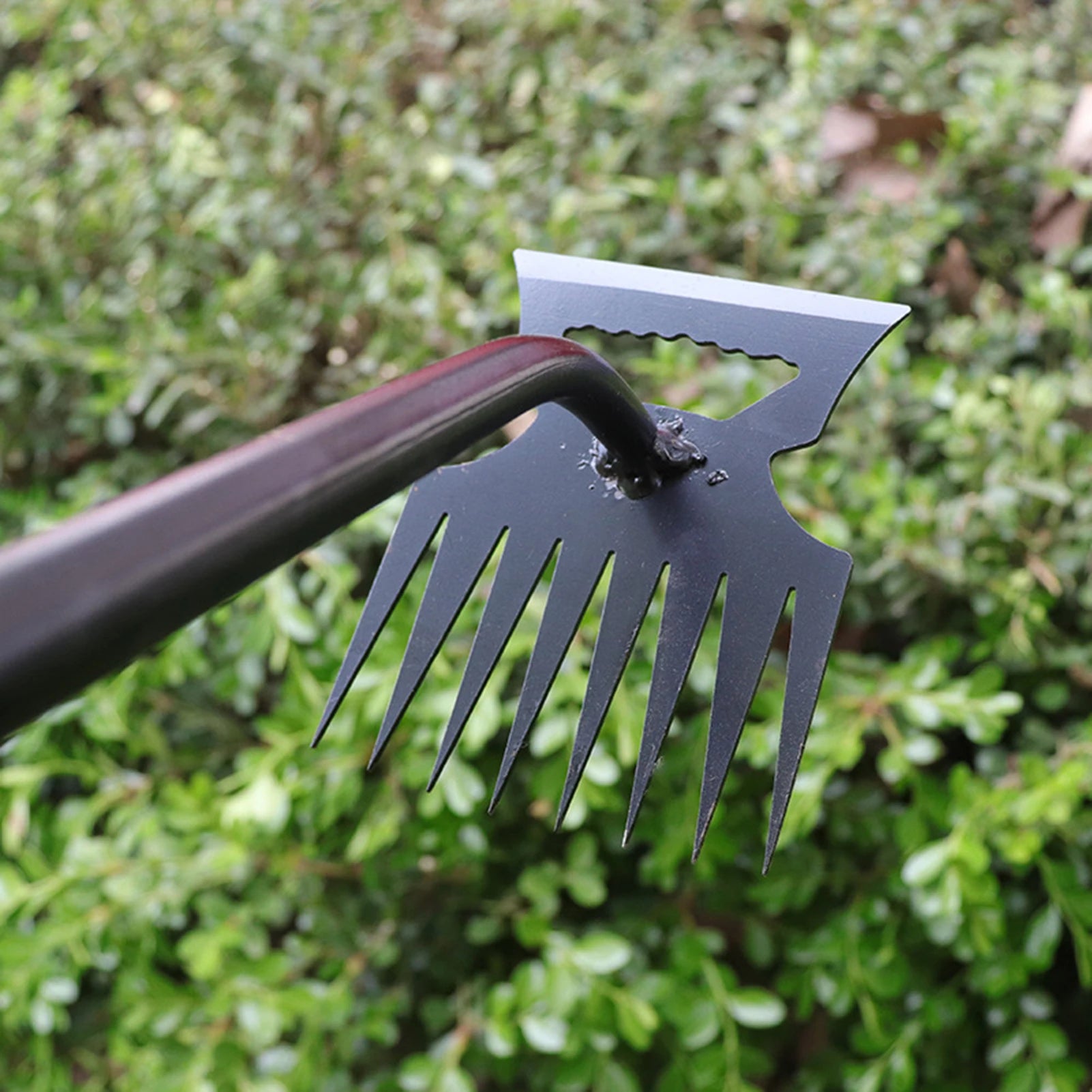 2-in-1 Weeding Rake and Hoe