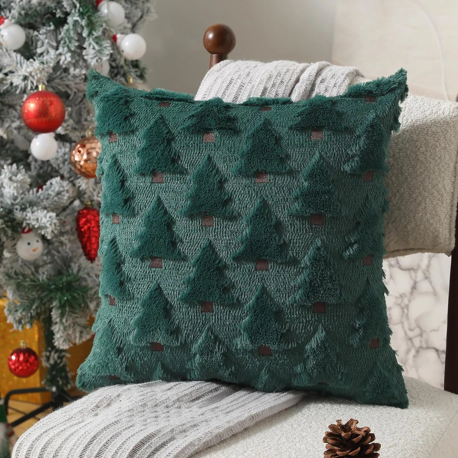 Plush Christmas Cushion Cover, 45 x 45 cm