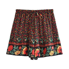 Women's Boho Floral Print Shorts – High-Waisted Holiday Beachwear