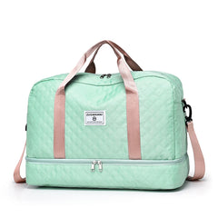 AeroLite Travel Duffel – Lightweight Weekender & Gym Bag