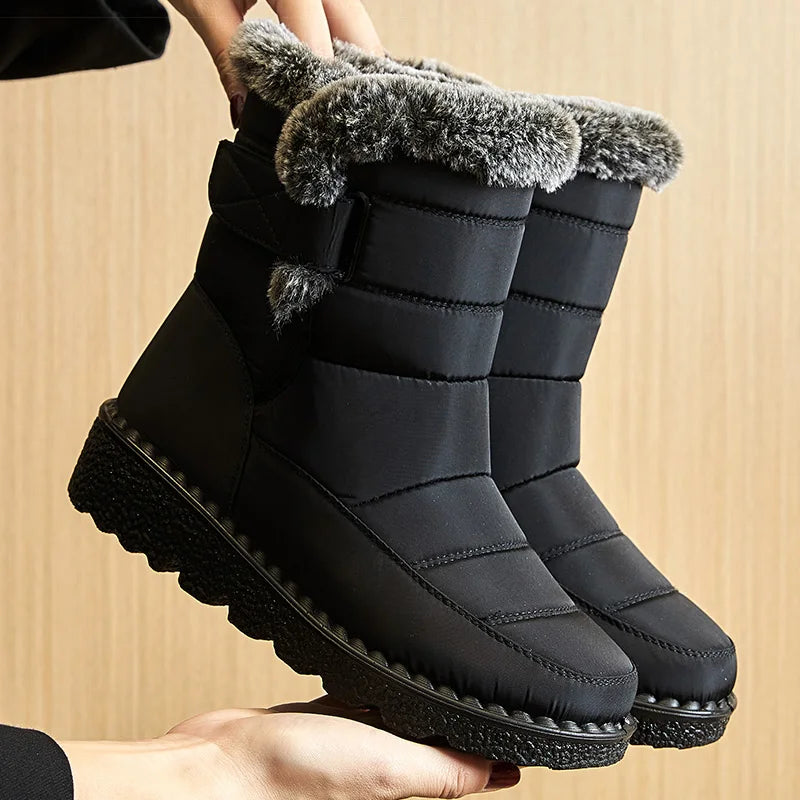 Women's Faux Fur Lined Low Heel Winter Boots