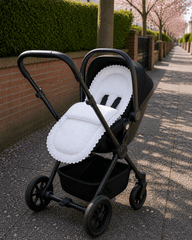 Broderie Anglaise Car Seat Footmuff – Universal Cosy Toes