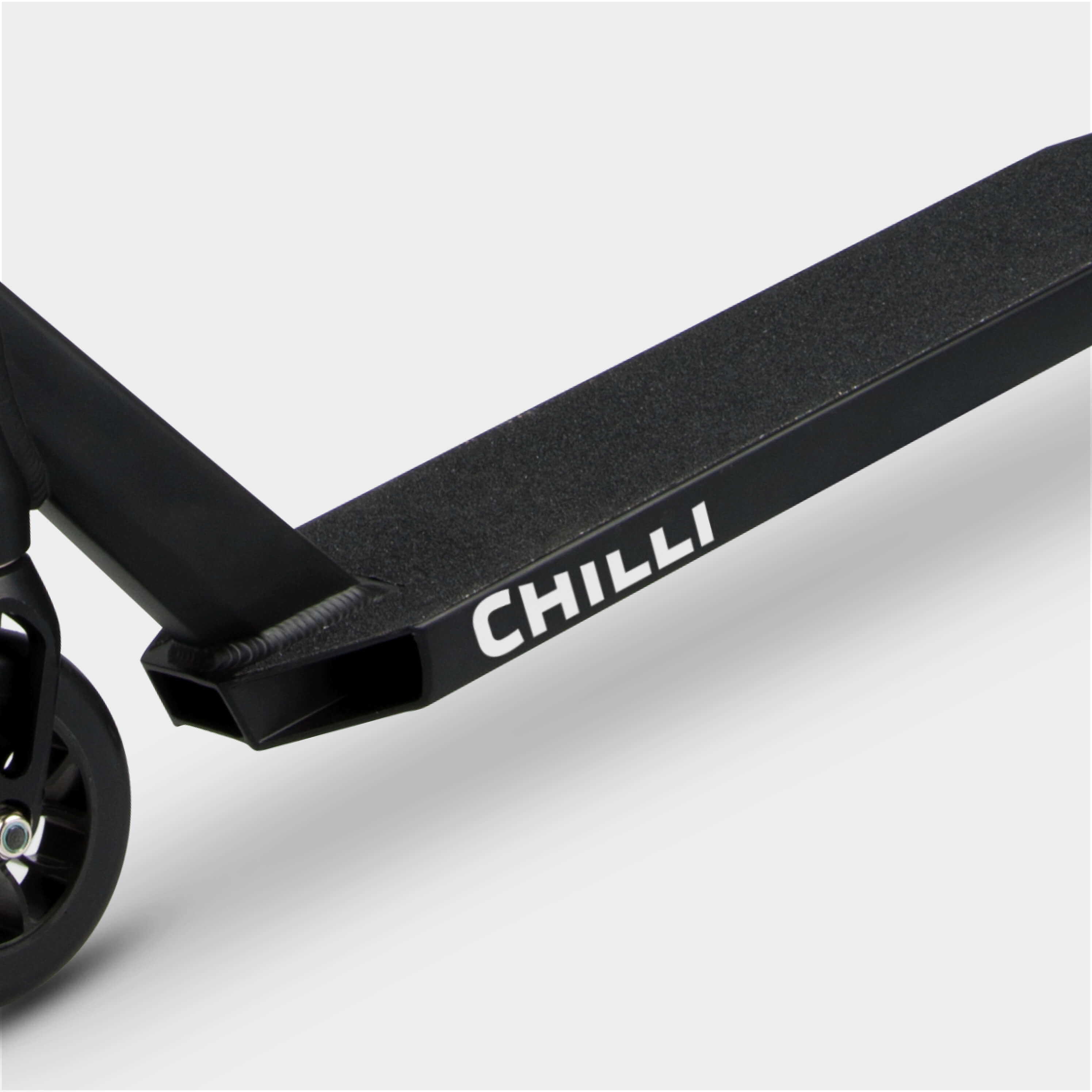 Chilli Reaper Stunt Scooter – Grim All Black, Ages 8–12