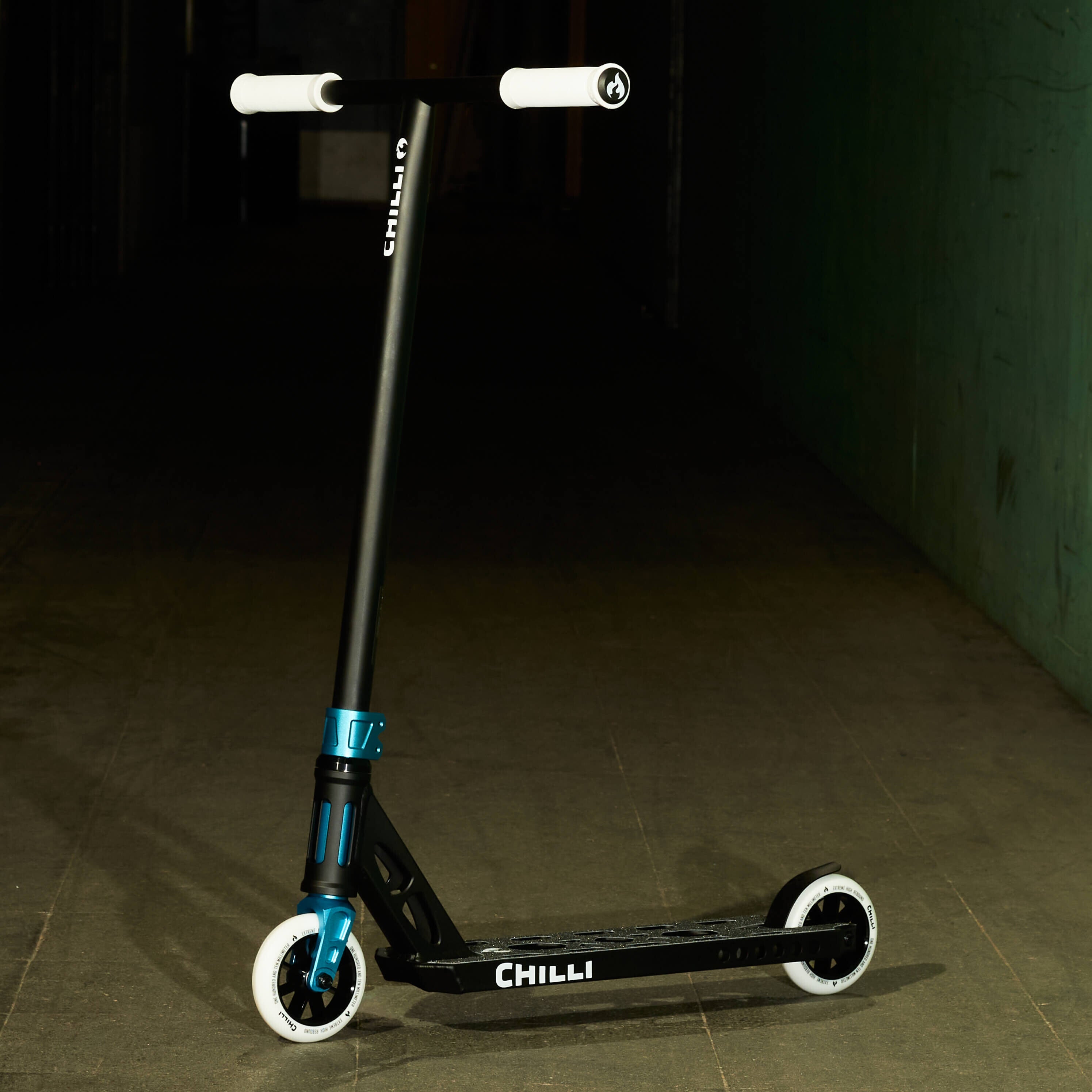 Chilli Ventus Pro Stunt Scooter – Black/White, 2.9kg Lightweight