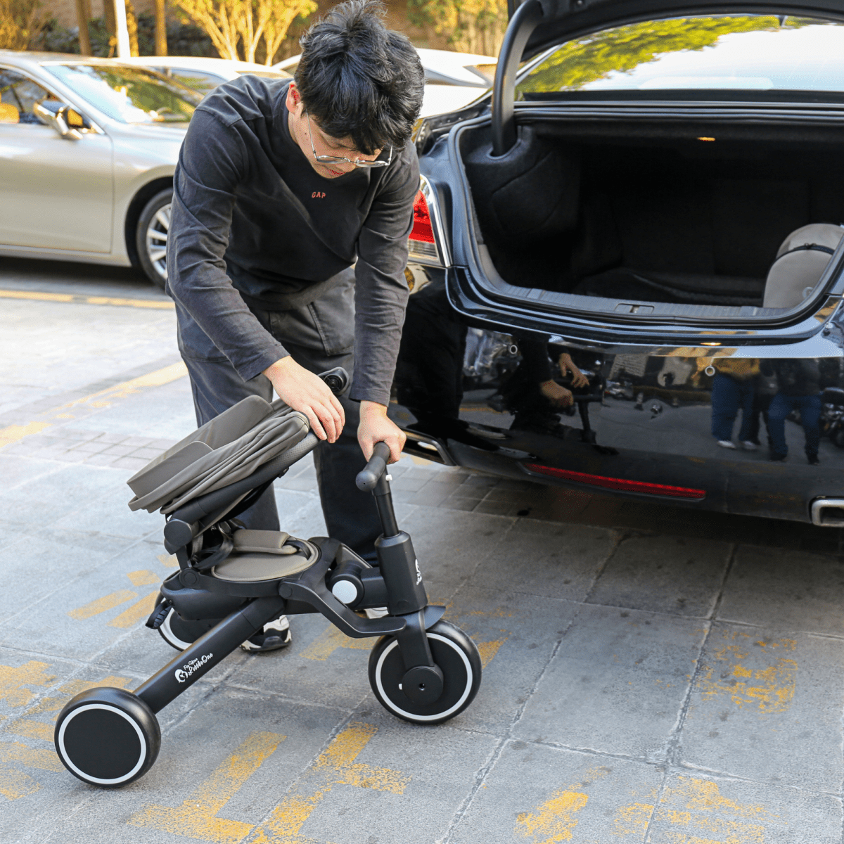 Xplor 6-in-1 Foldable Trike – Jet Black, 10 Months to 4 Years