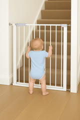 Pressure Fit Stair Gate – White, No Drilling, Fits 77-114cm