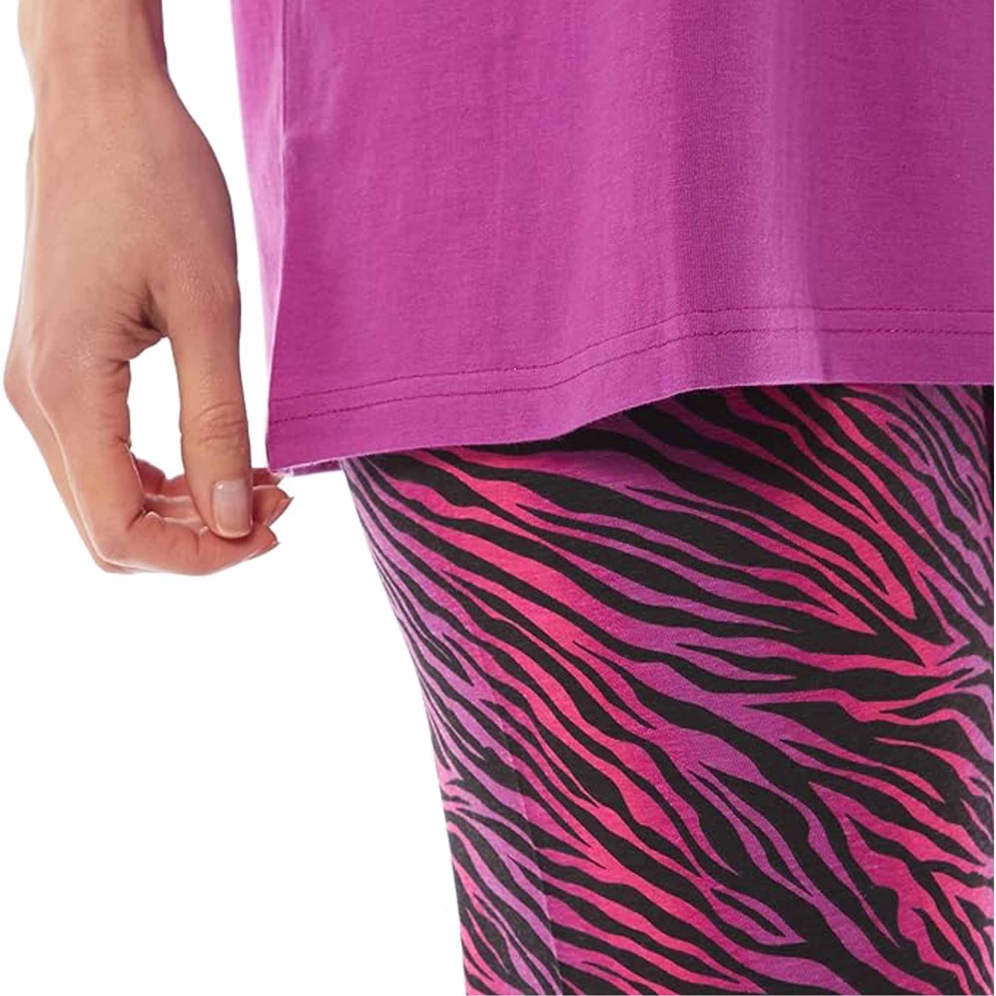 Women's Oversized Cotton T Shirt And Leggings PJ Set With Giraffe And Zebra