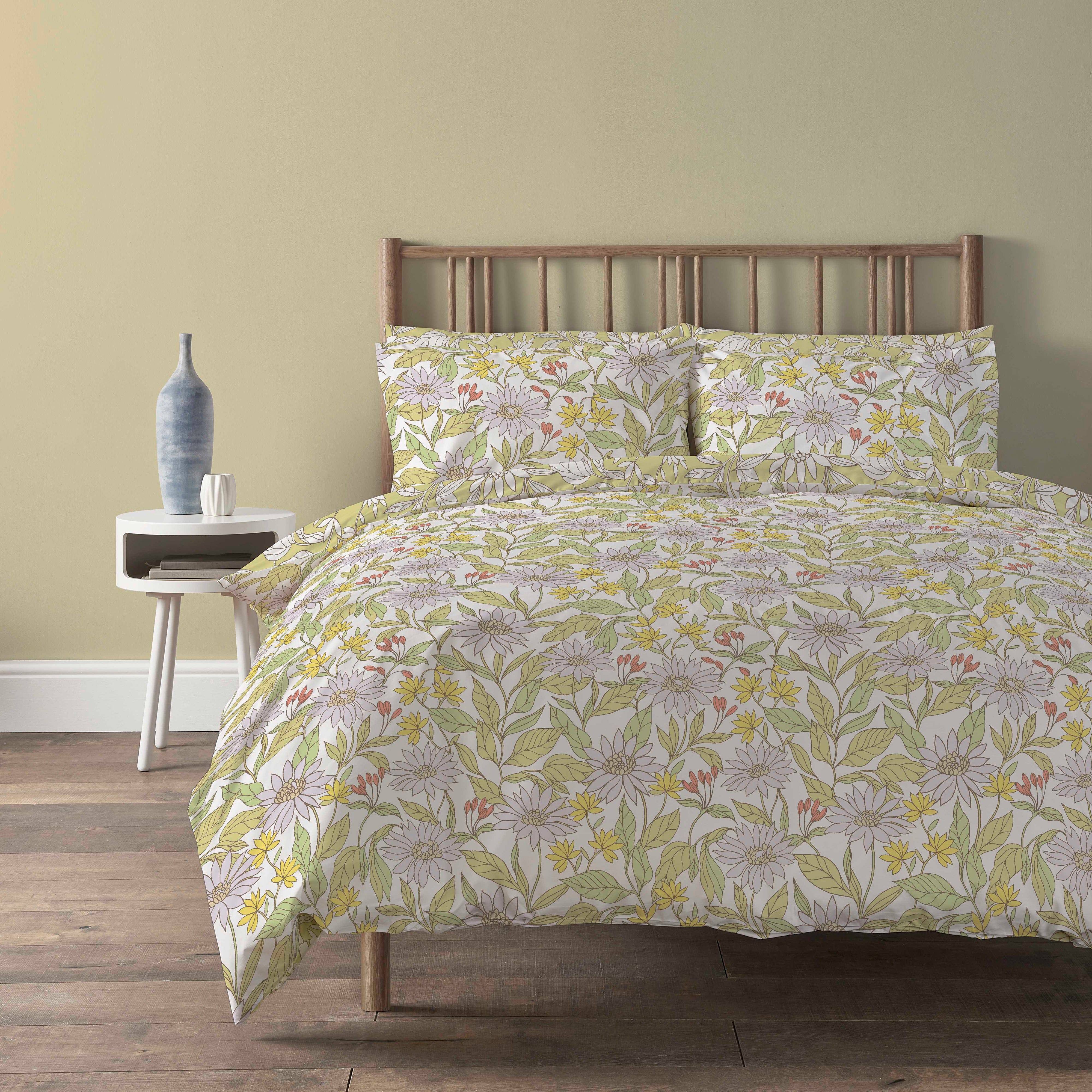 Olivia Rocco Elinor Lilac Floral Duvet Cover Set with Pillowcases