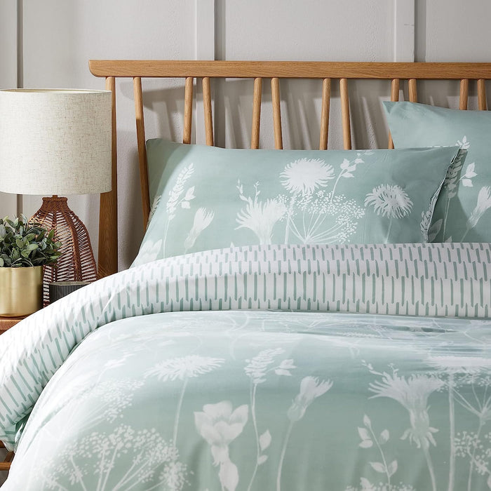 Olivia Rocco Meadow Sage Green Reversible Quilted Duvet Cover Set, image 2