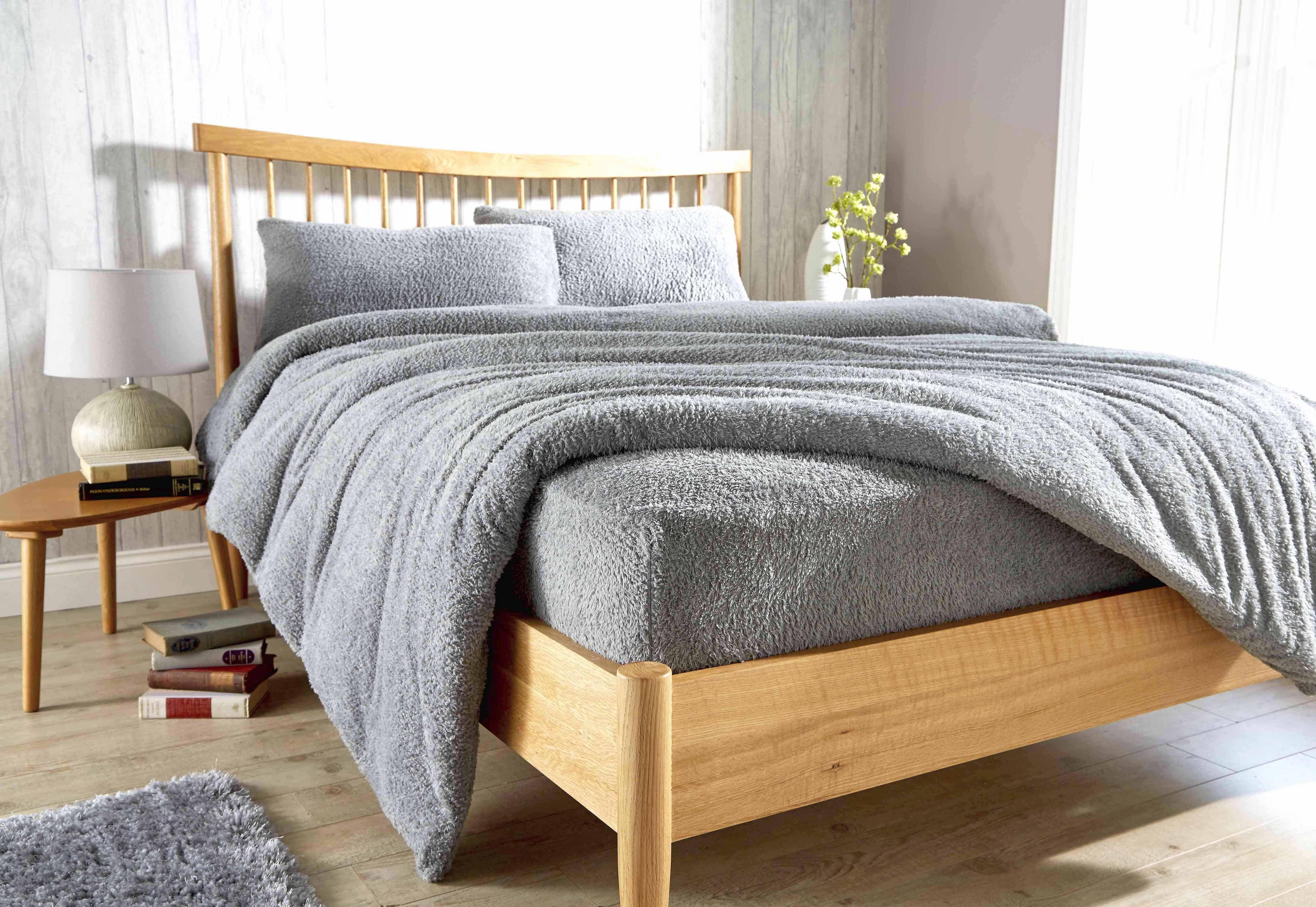 Olivia Rocco Teddy Fleece Extra Deep Fitted Sheet, Elasticated