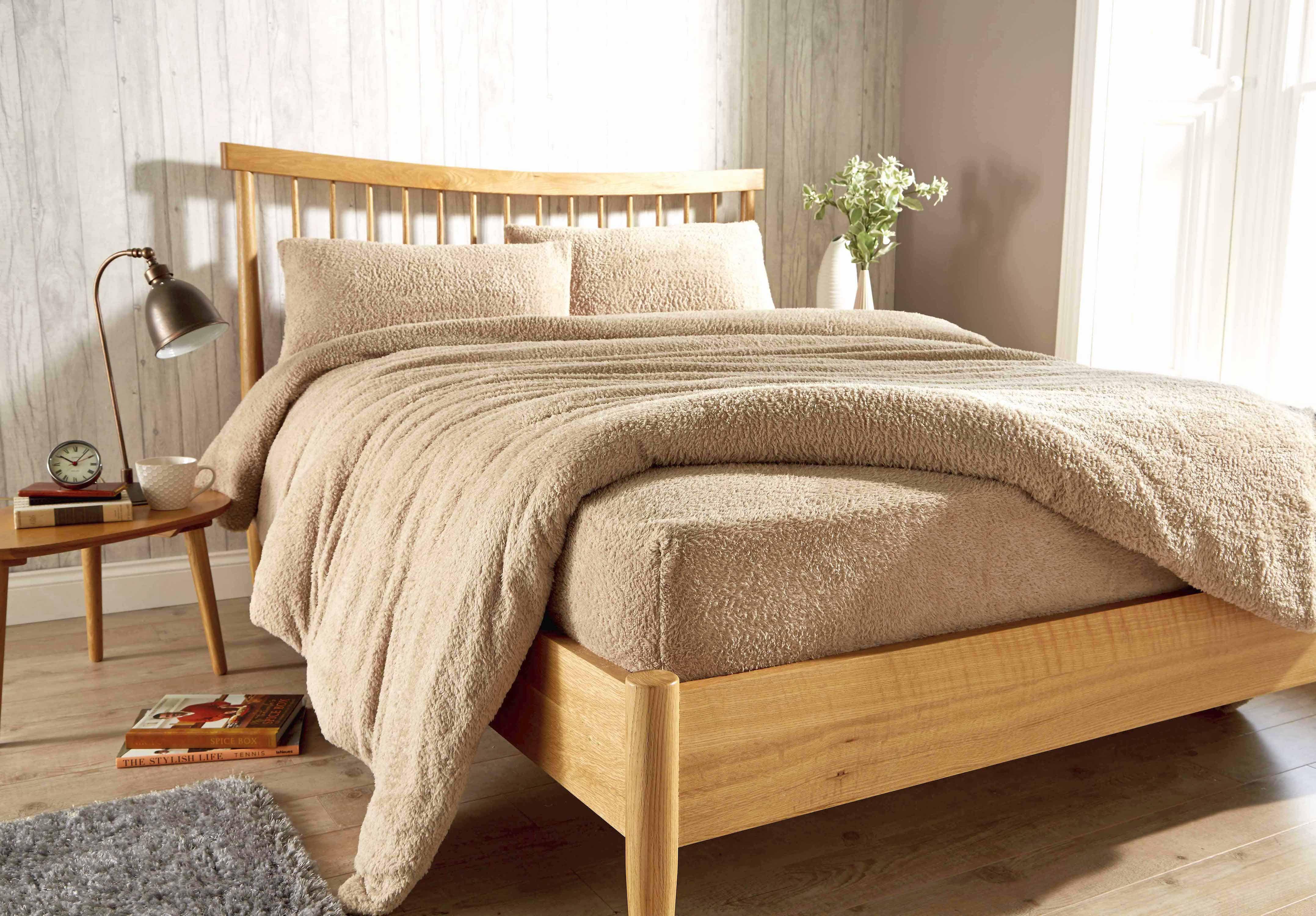Olivia Rocco Teddy Fleece Extra Deep Fitted Sheet, Elasticated