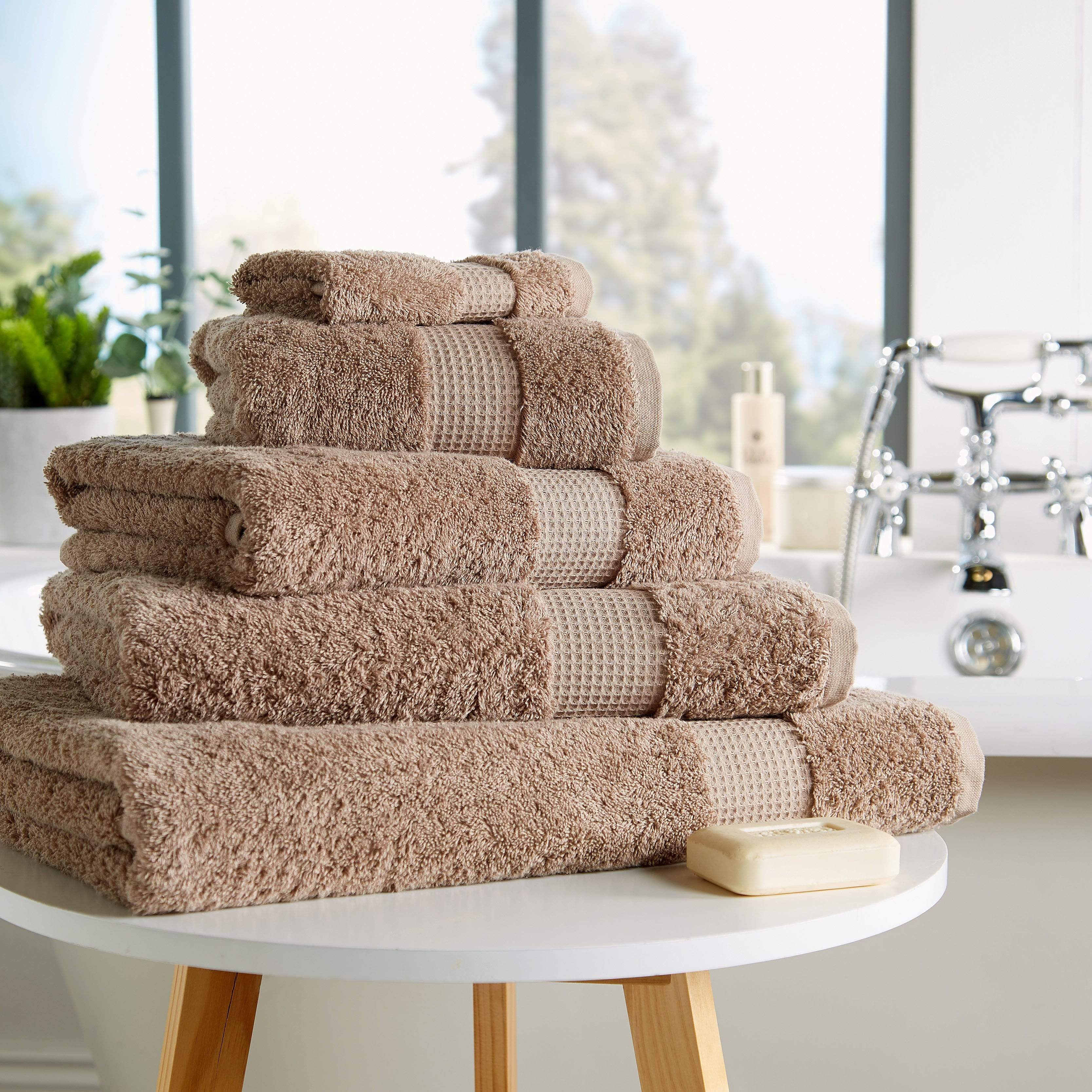 Olivia Rocco Luxe 700gsm Egyptian Cotton Towels