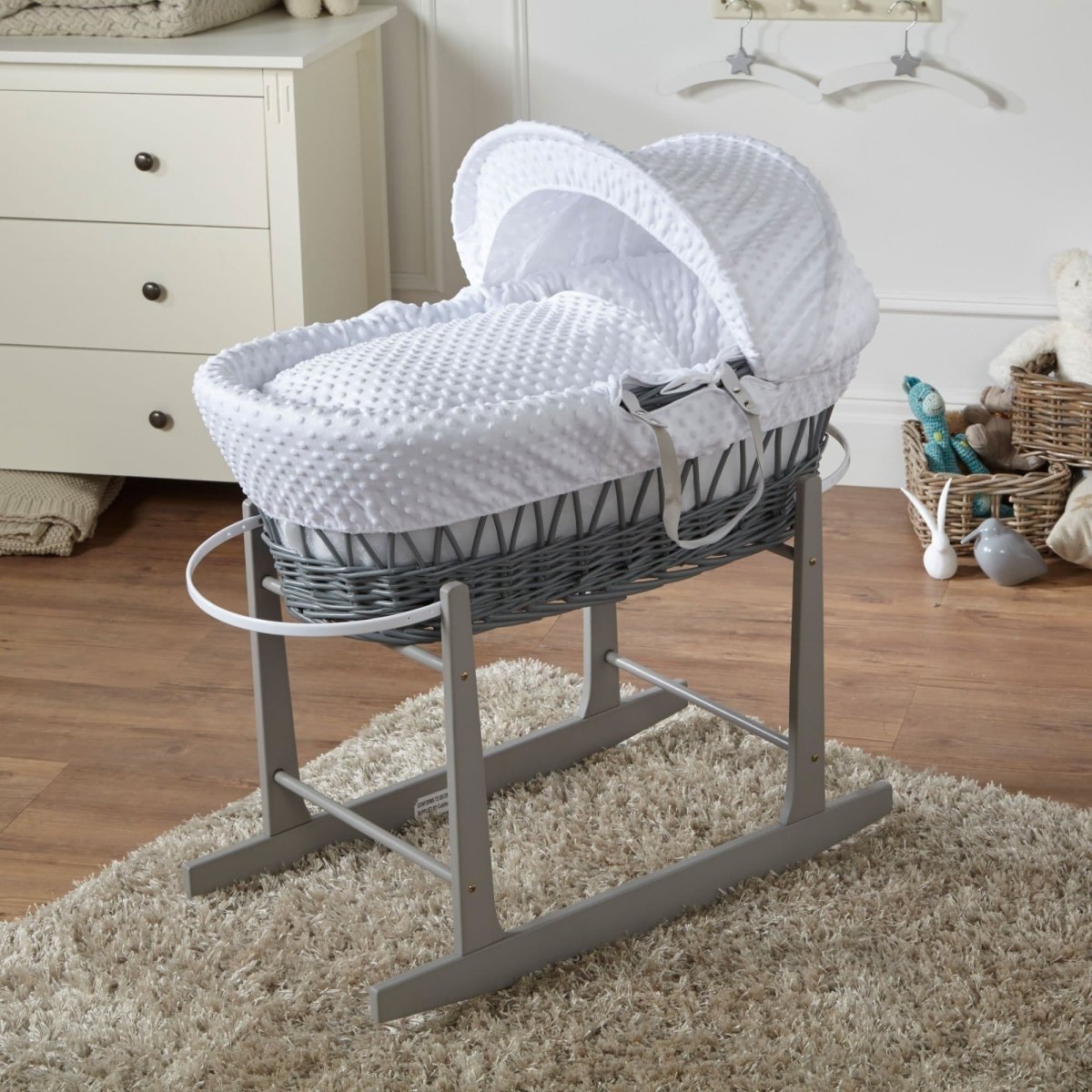 Wicker Moses Basket with Rocking Stand – Newborn Basket, Mattress Included