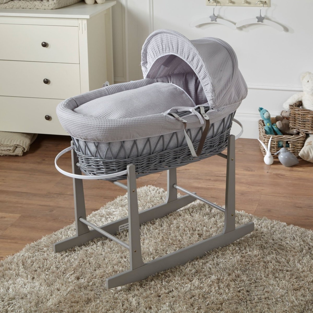 Wicker Moses Basket with Rocking Stand – Newborn Basket, Mattress Included